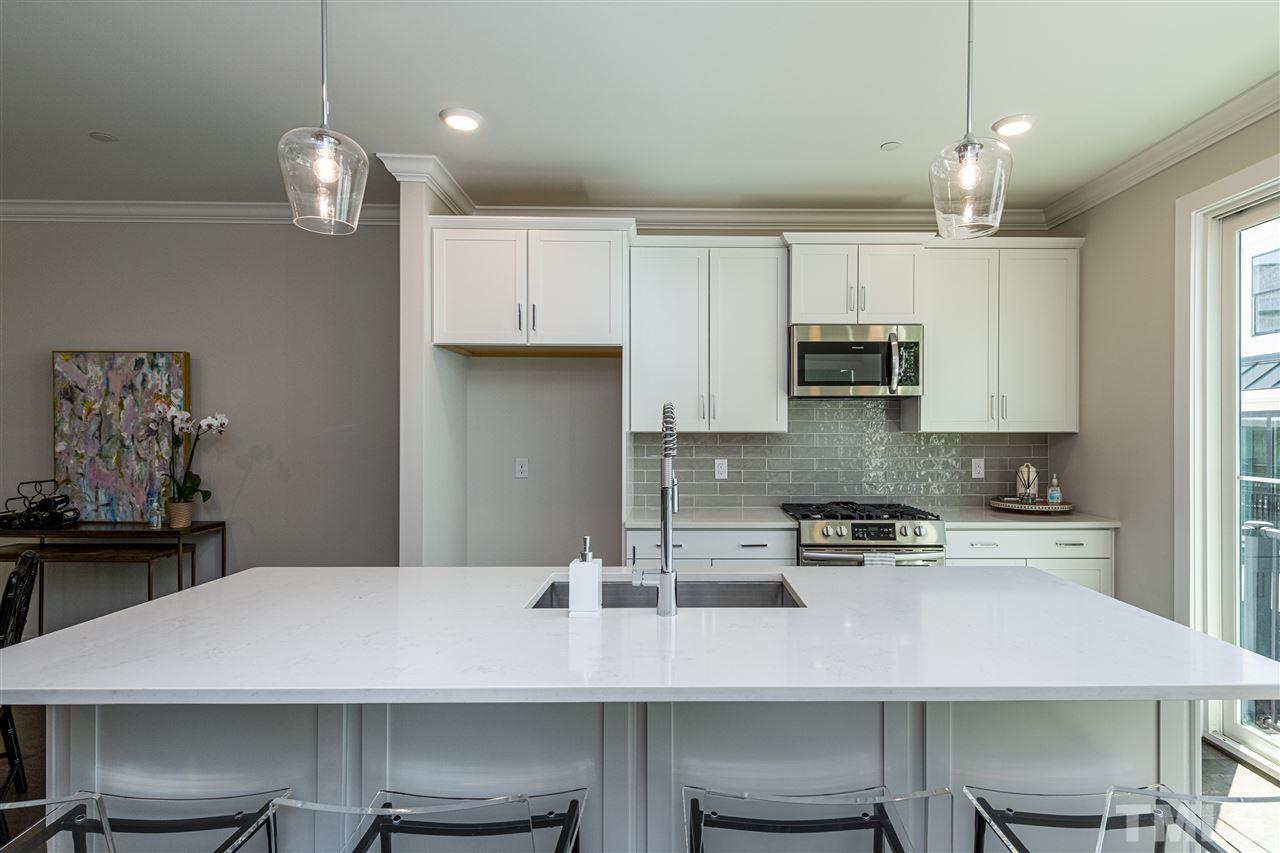 1610 Draper View Loop, Unit 105 Raleigh, NC 27608 - Photo 9 of 30
