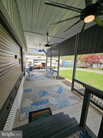 $135,000 | 15 & 16 Poison Oak, Falling Waters, WV 25419