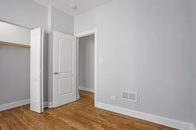 $1,862 | 7326 North Damen Avenue, Unit 3, Chicago, IL 60645