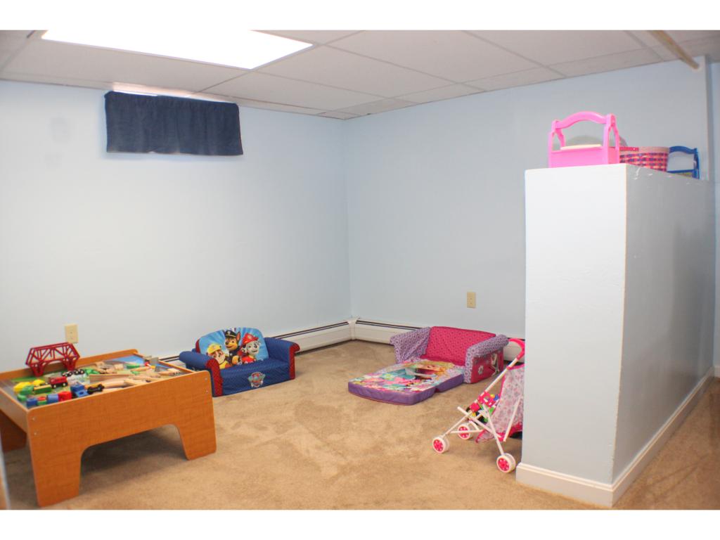 581 Merrimack Street Manchester, NH 03103 - Photo 22 of 28 Gallery Image 22