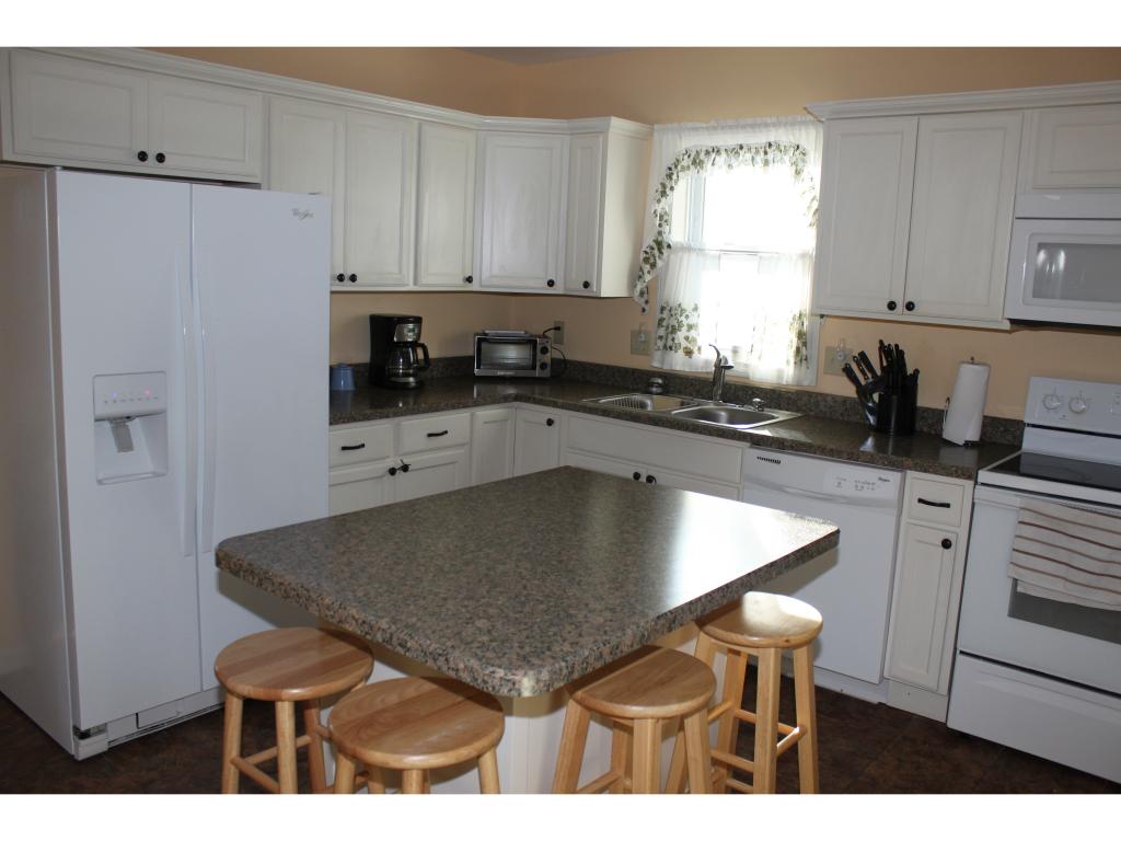 581 Merrimack Street Manchester, NH 03103 - Photo 4 of 28 Gallery Image 4