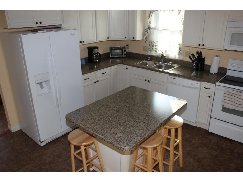 581 Merrimack Street Manchester, NH 03103 - Photo 5 of 28 Gallery Image 5