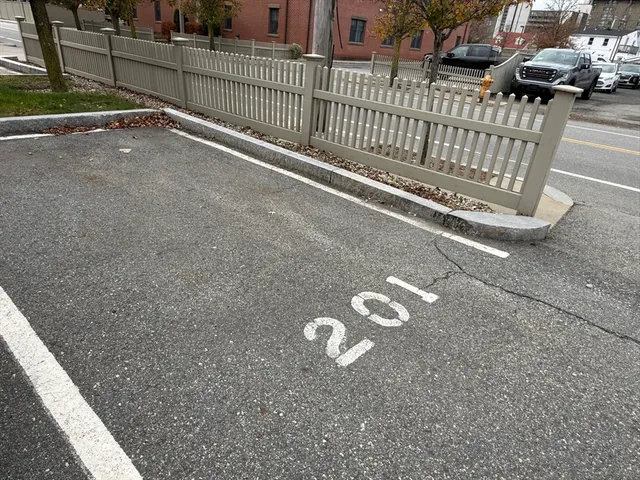 $2,800 | 20 Locust Street, Unit 202, Medford, MA 02155