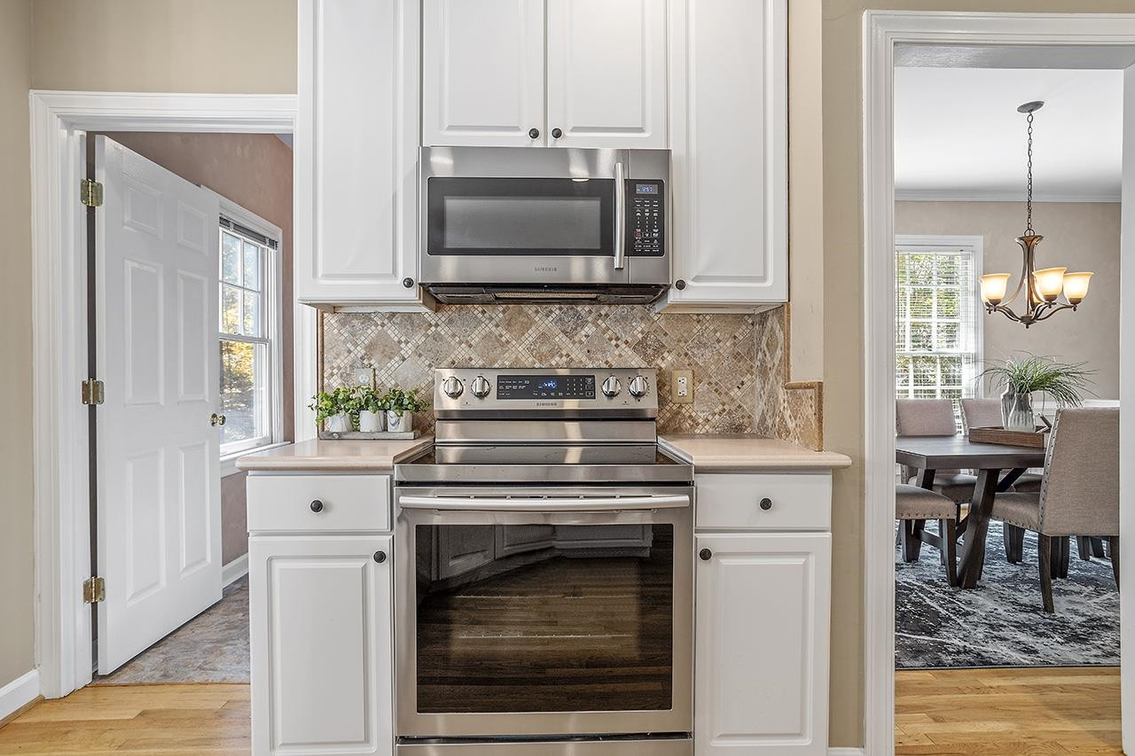 2433 Sunnystone Way Raleigh, NC 27613 - Photo 12 of 33 Photo 12