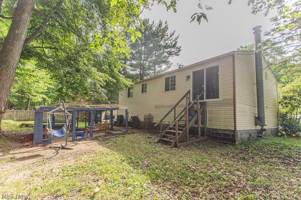 7764 Micawber Road Northeast Warren, OH 44484 - Photo 29 of 29 Back yard
