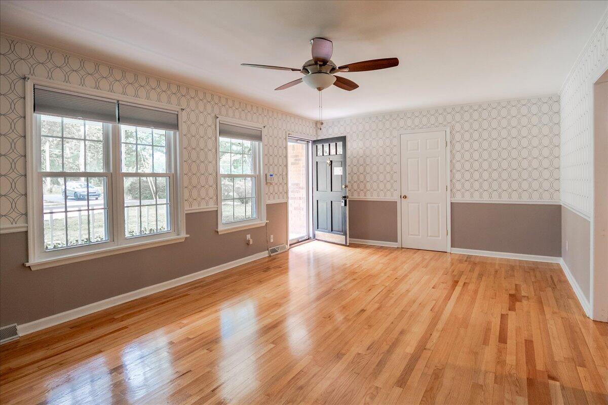 481 School Street Ridgeville, SC 29472 - Photo 11 of 33 2