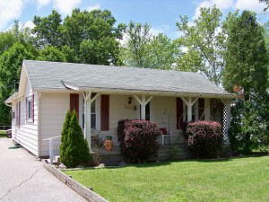1407 Hillcrest Road Bedford, IN 47421 - Photo 1 of 11 Gallery Image 1