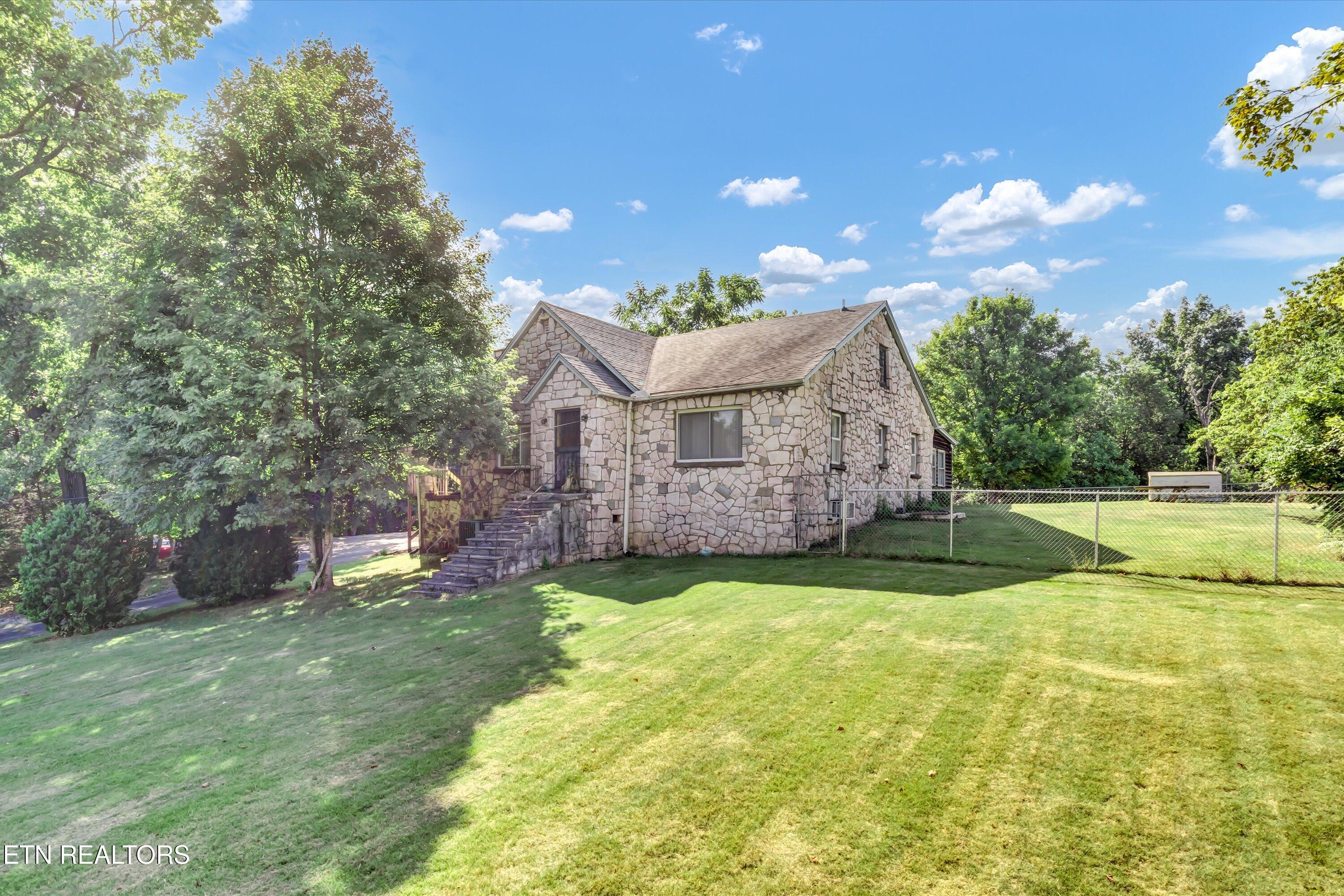 912 East Hendron Chapel Road Knoxville, TN 37920 - Photo 1 of 25 01-912 E Hendron Chapel Rd-1