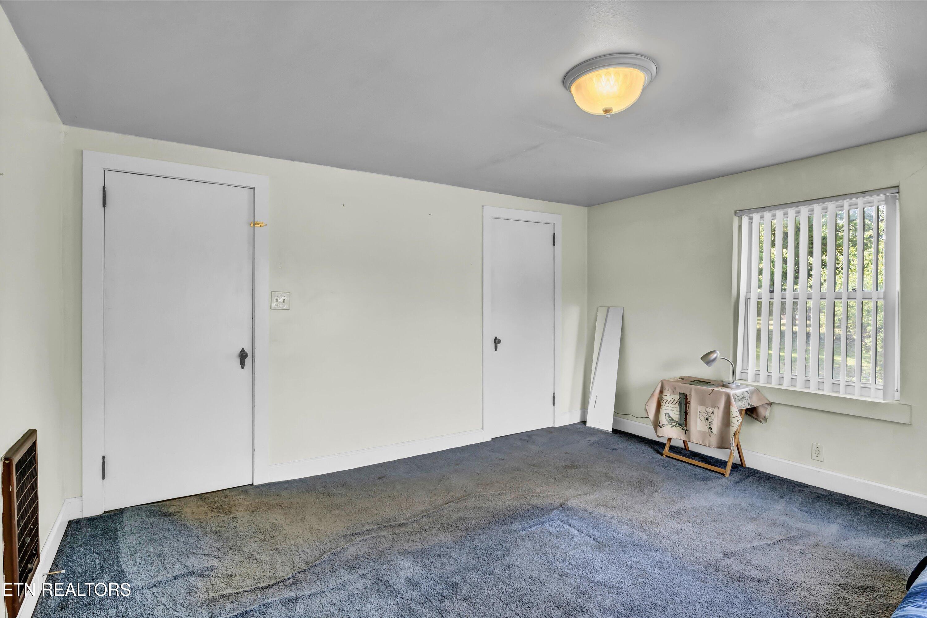 912 East Hendron Chapel Road Knoxville, TN 37920 - Photo 13 of 25 15-912 E Hendron Chapel Rd-15