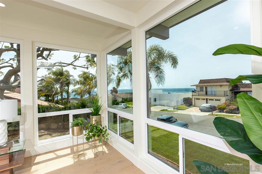 5545 Rutgers Road La Jolla, CA 92037 - Photo 5 of 24