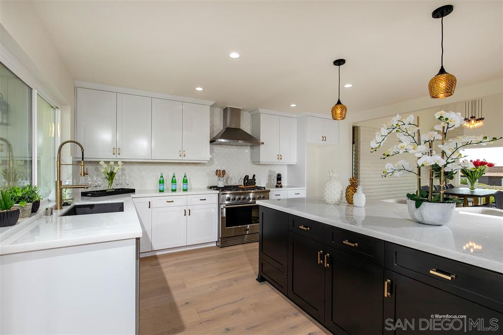 5545 Rutgers Road La Jolla, CA 92037 - Photo 7 of 24