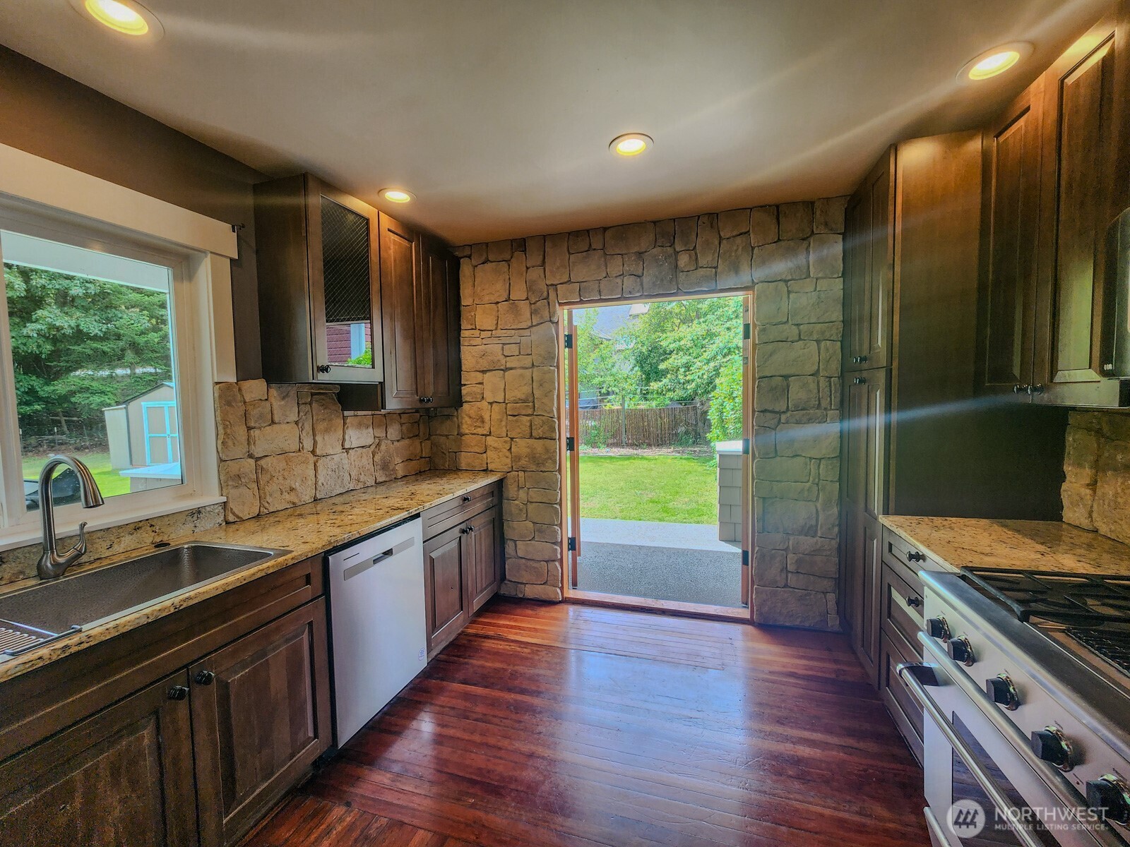 309 V Street Port Townsend, WA 98368 - Photo 19 of 40