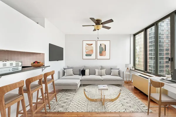 $3,400 | 300 East 93rd Street, Unit 17C | Upper East Side