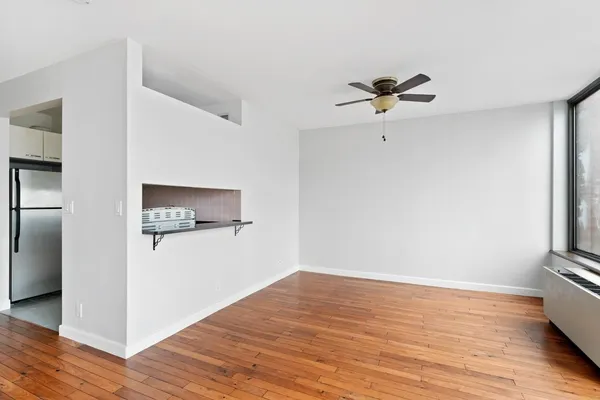 $3,400 | 300 East 93rd Street, Unit 17C | Upper East Side