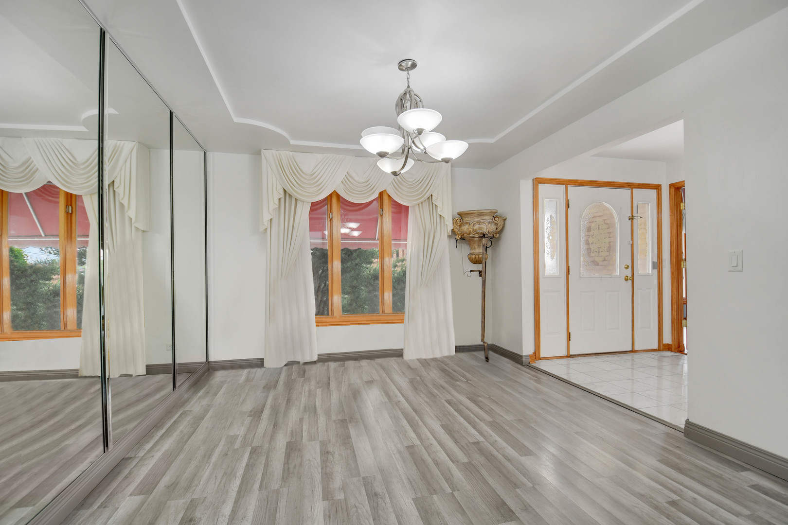 14650 Lamon Avenue Midlothian, IL 60445 - Photo 4 of 42