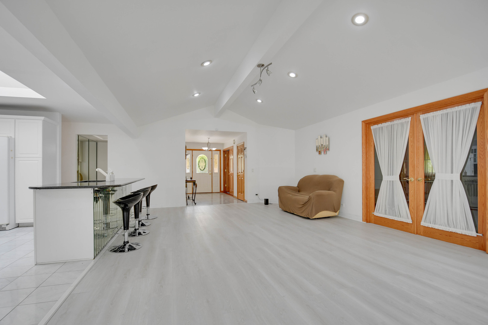 14650 Lamon Avenue Midlothian, IL 60445 - Photo 9 of 42