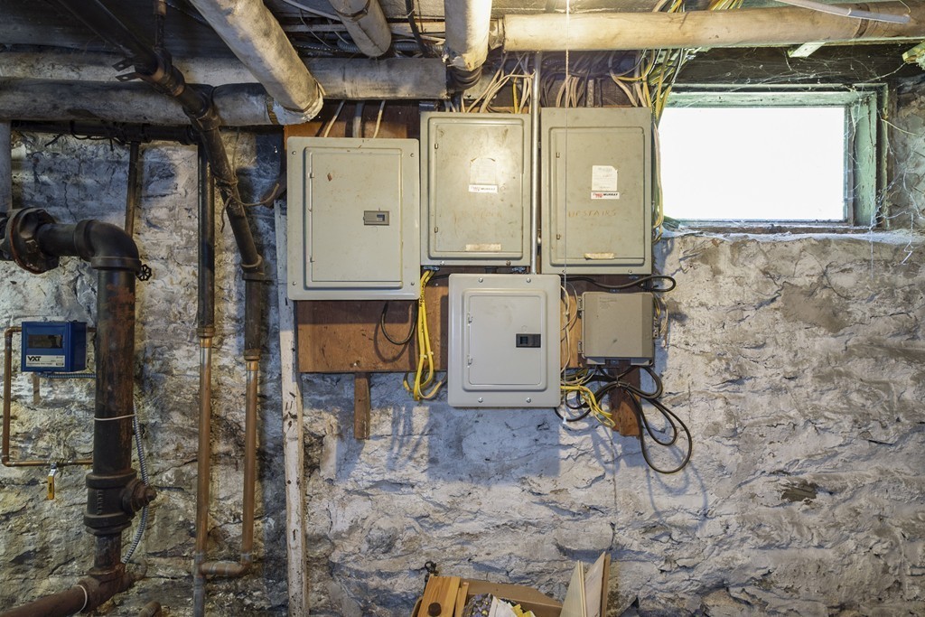 49 Bennett Street Boston, MA 02135 - Photo 20 of 24