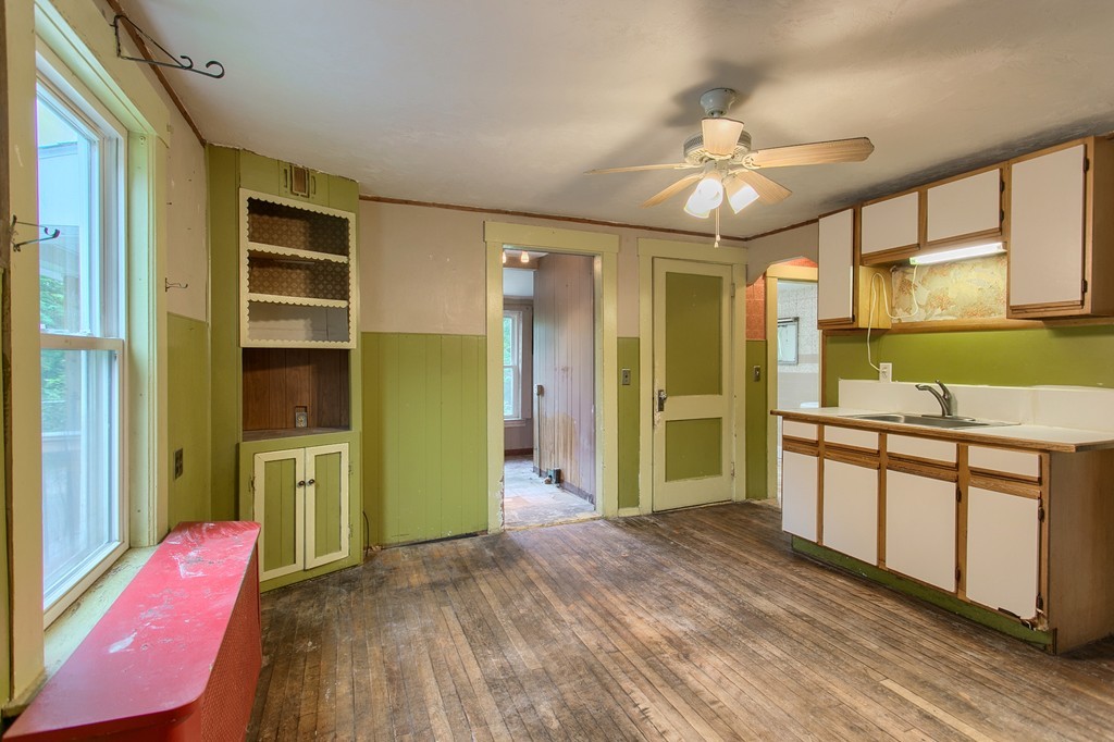218 Richardson Road Fitchburg, MA 01420 - Photo 11 of 28 Gallery Image 11