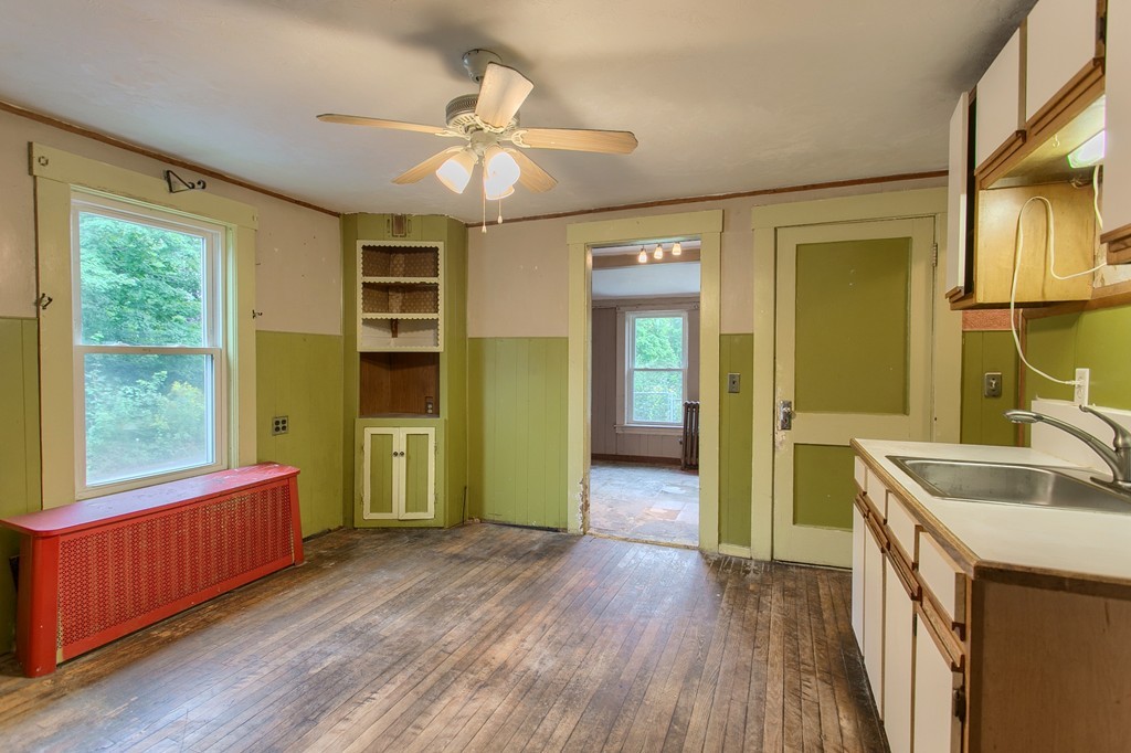 218 Richardson Road Fitchburg, MA 01420 - Photo 14 of 28 Gallery Image 14