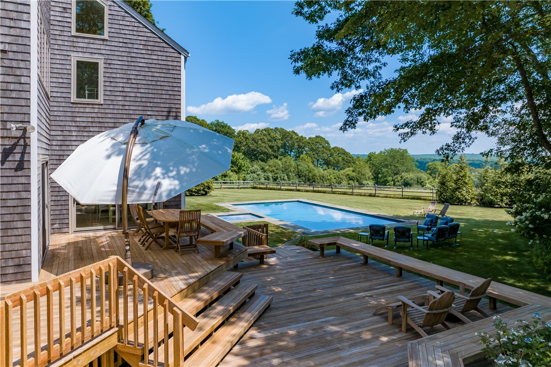 15 West Branch Road Little Compton, RI 02837 - Photo 2 of 30