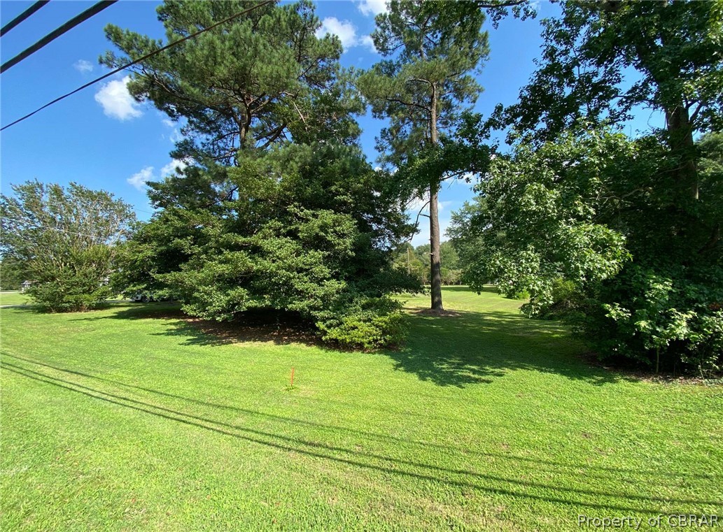 1 Irvington Road Kilmarnock, VA 22482 - Photo 3 of 9