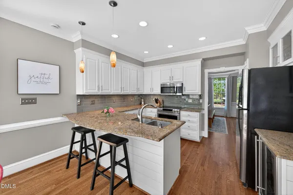 $869,000 | 105 Fifemoor Court, Cary, NC 27518