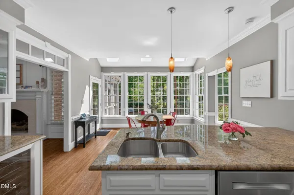 $869,000 | 105 Fifemoor Court, Cary, NC 27518