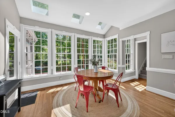 $869,000 | 105 Fifemoor Court, Cary, NC 27518