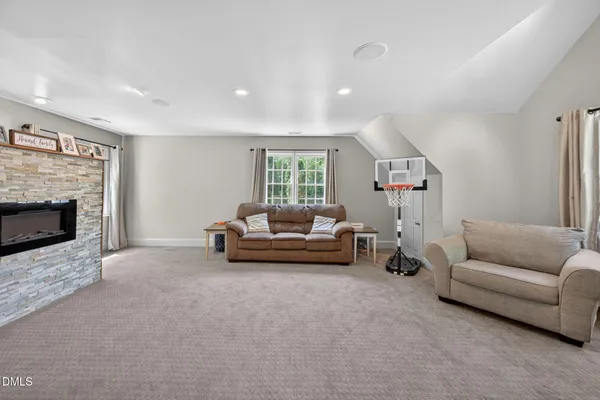 $869,000 | 105 Fifemoor Court, Cary, NC 27518