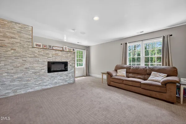 $869,000 | 105 Fifemoor Court, Cary, NC 27518