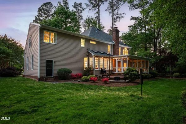 $869,000 | 105 Fifemoor Court, Cary, NC 27518