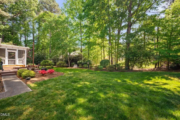 $869,000 | 105 Fifemoor Court, Cary, NC 27518