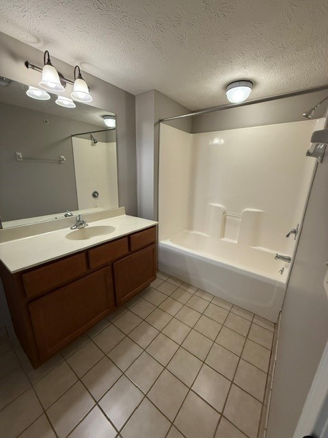 1260 Lehigh Station Road, Unit 408 Henrietta, NY 14467 - Photo 8 of 14 Typical bathroom with shower/tub combo