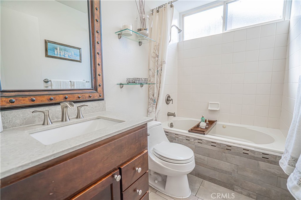 23514 Vía Decano Valencia, CA 91355 - Photo 41 of 59