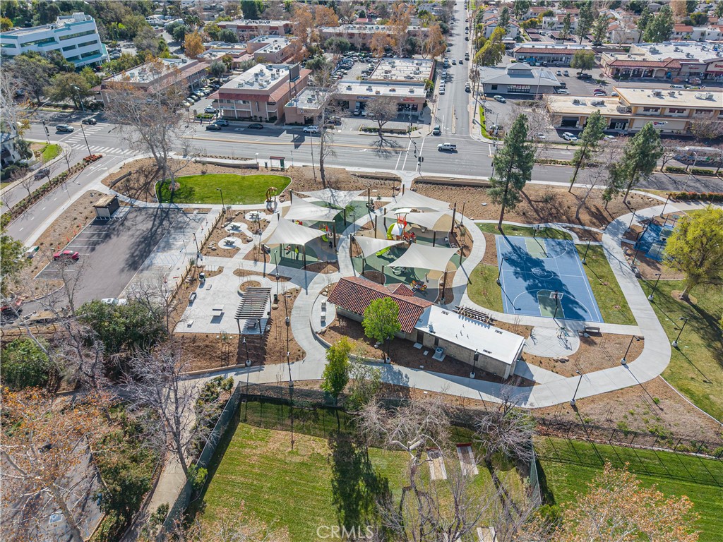 23514 Vía Decano Valencia, CA 91355 - Photo 53 of 59