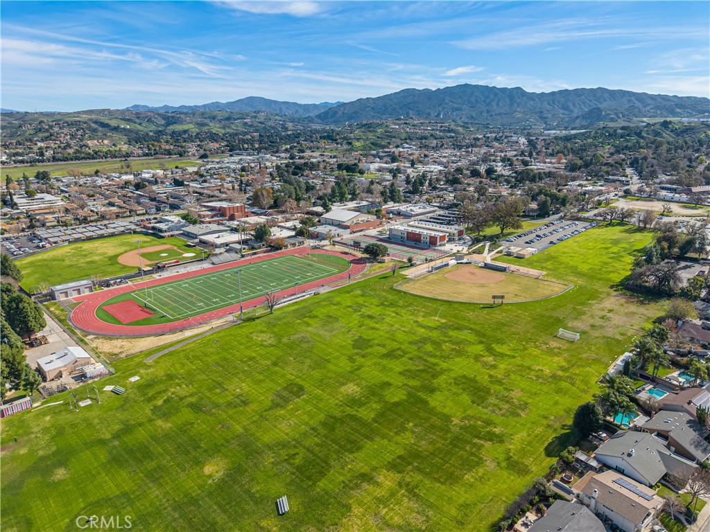 23514 Vía Decano Valencia, CA 91355 - Photo 54 of 59