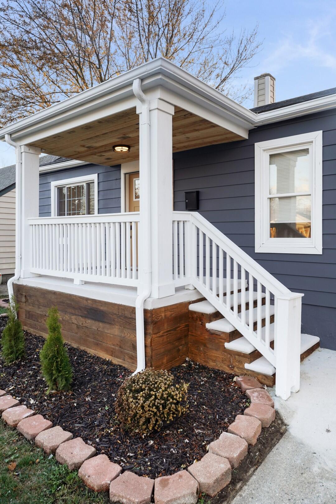 23039 Cushing Avenue Eastpointe, MI 48021 - Photo 13 of 44 Photo Nov 12 2025, 5 41 26 PM