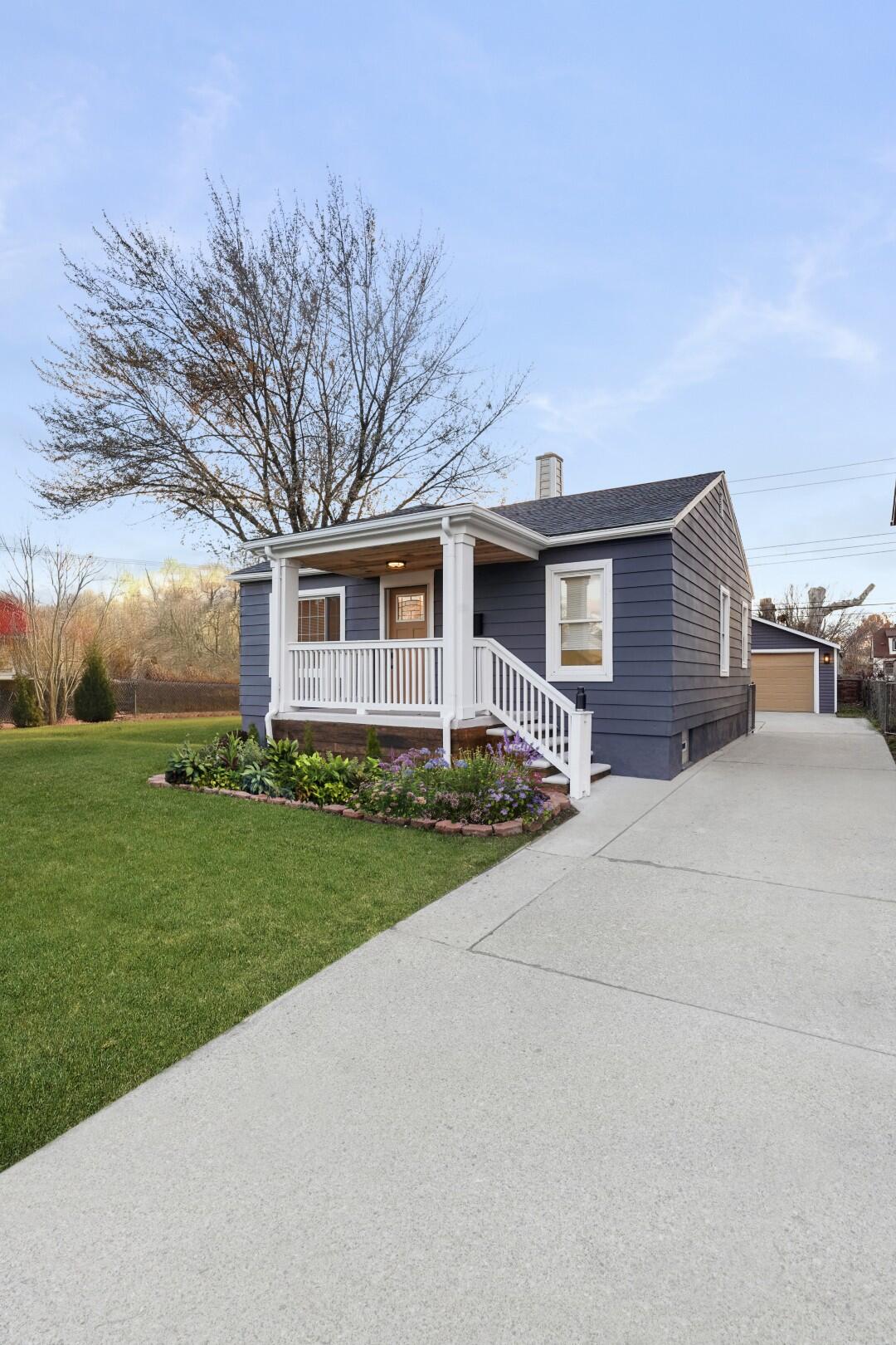 23039 Cushing Avenue Eastpointe, MI 48021 - Photo 44 of 44 Photo Nov 12 2025, 5 56 56 PM