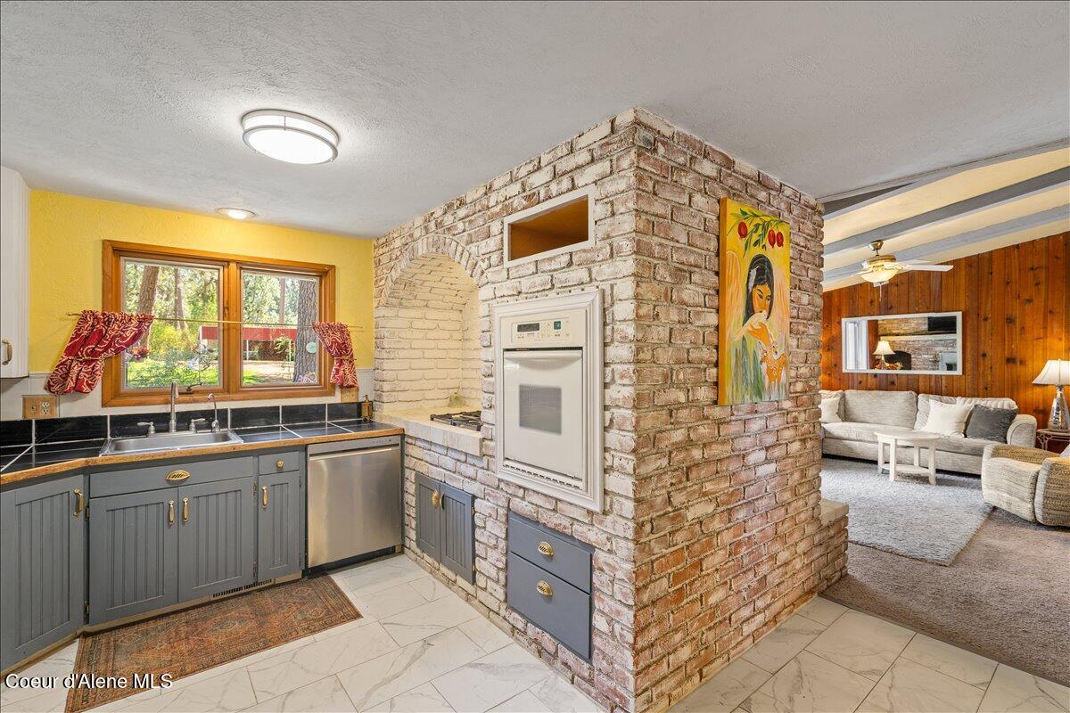 3506 Buckskin Road Coeur D'Alene, ID 83815 - Photo 15 of 65 20-Kitchen