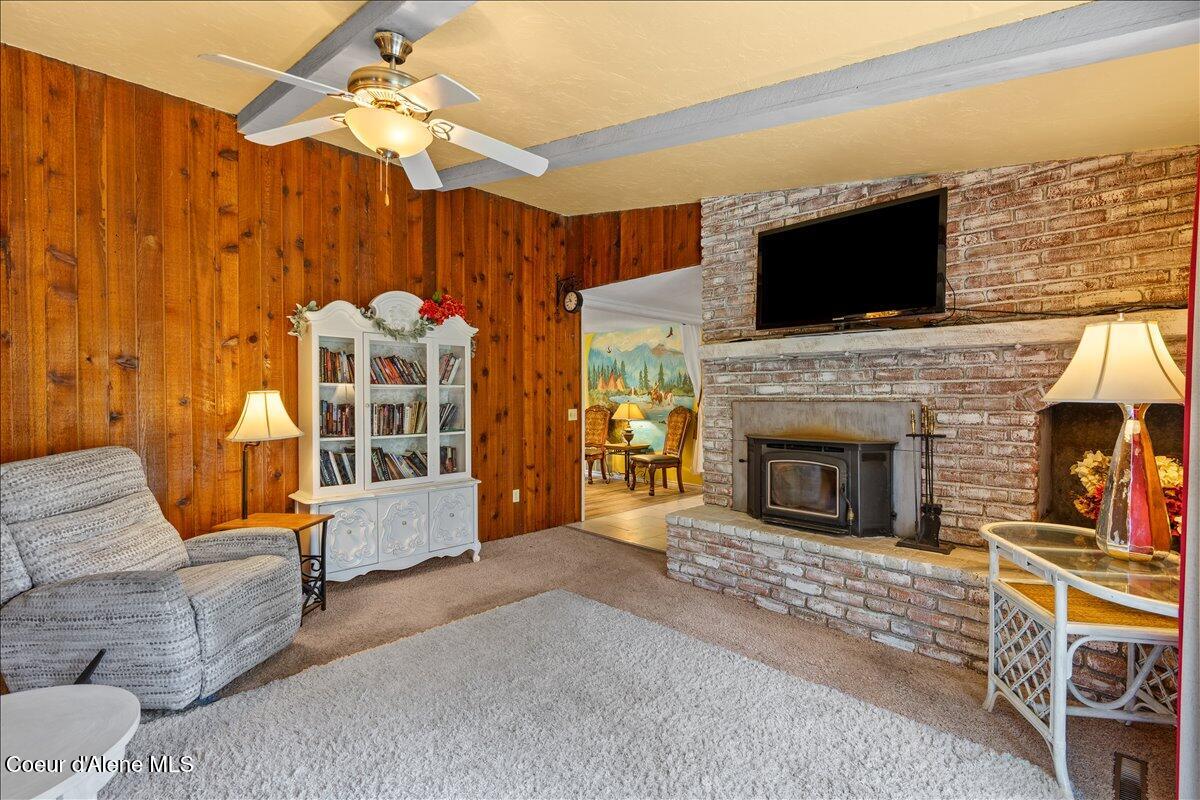 3506 Buckskin Road Coeur D'Alene, ID 83815 - Photo 17 of 65 15-Living Room