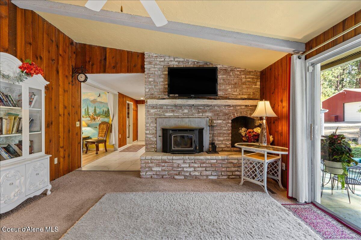 3506 Buckskin Road Coeur D'Alene, ID 83815 - Photo 20 of 65 17-Living Room