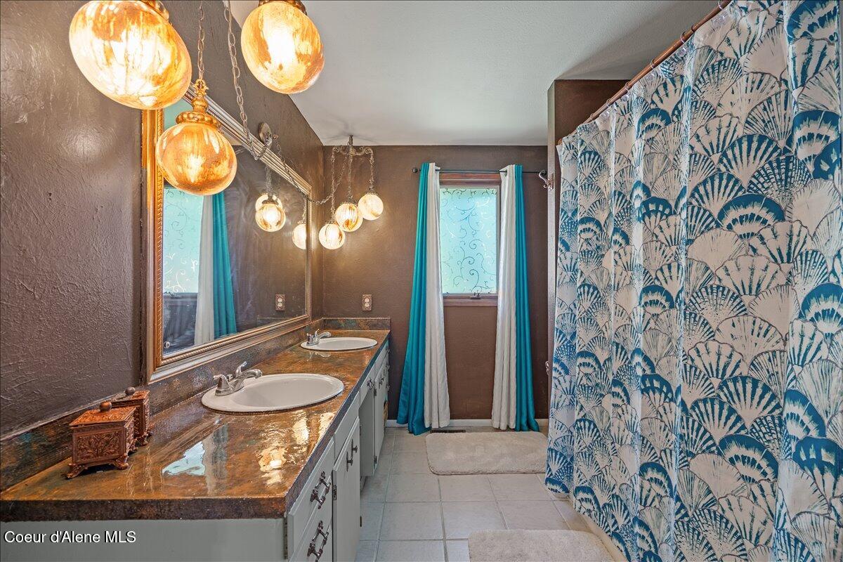 3506 Buckskin Road Coeur D'Alene, ID 83815 - Photo 28 of 65 29-Full bath