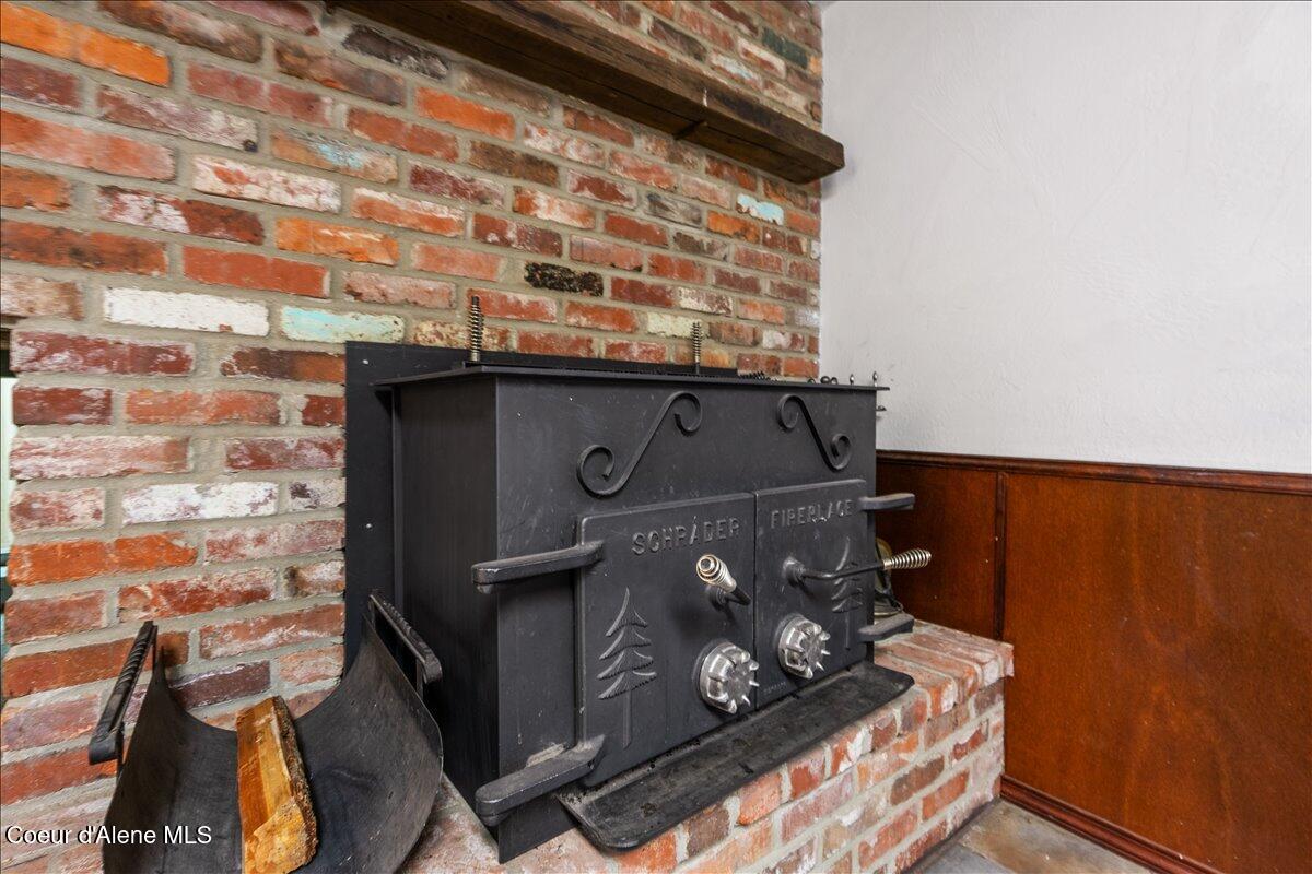 3506 Buckskin Road Coeur D'Alene, ID 83815 - Photo 36 of 65 37-Basement fireplace