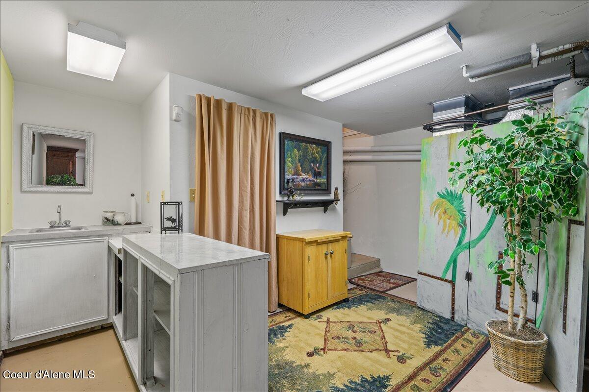 3506 Buckskin Road Coeur D'Alene, ID 83815 - Photo 38 of 65 39-Basement kitchenette