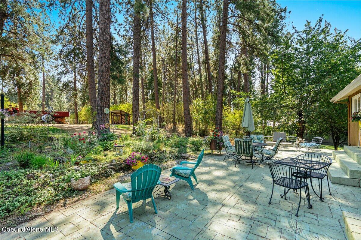 3506 Buckskin Road Coeur D'Alene, ID 83815 - Photo 48 of 65 49-Back patio and yard