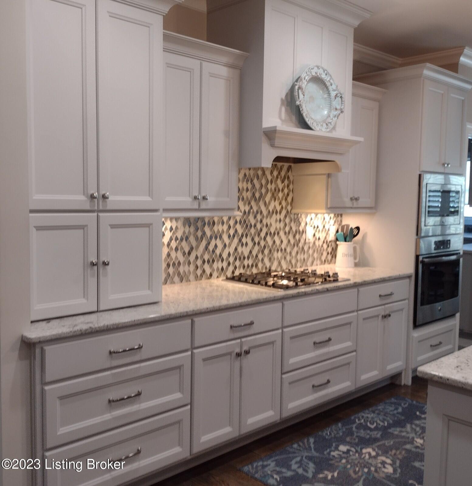 kitchen, looking right