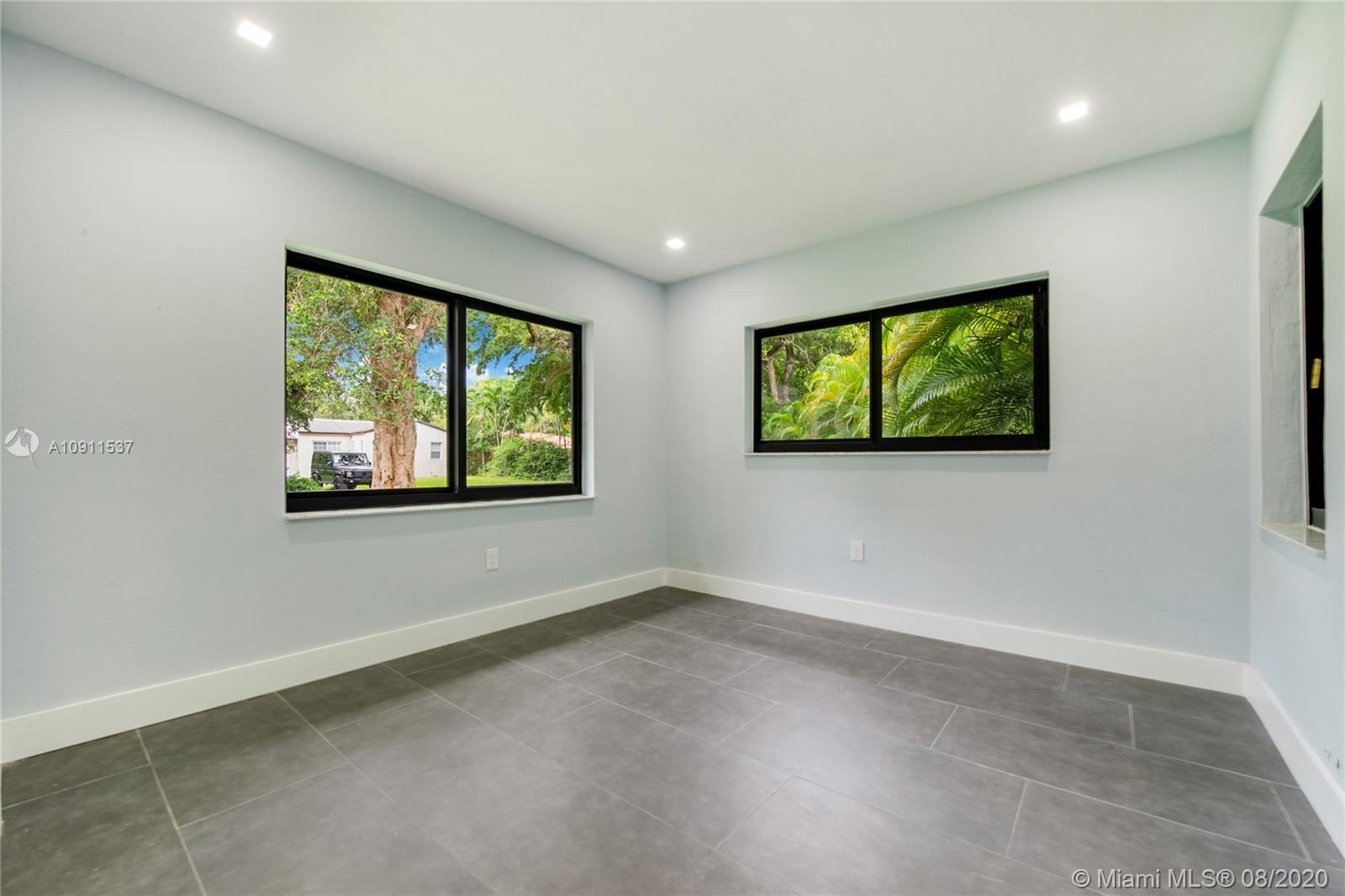 420 Blue Road Coral Gables, FL 33146 - Photo 12 of 17 Gallery Image 12
