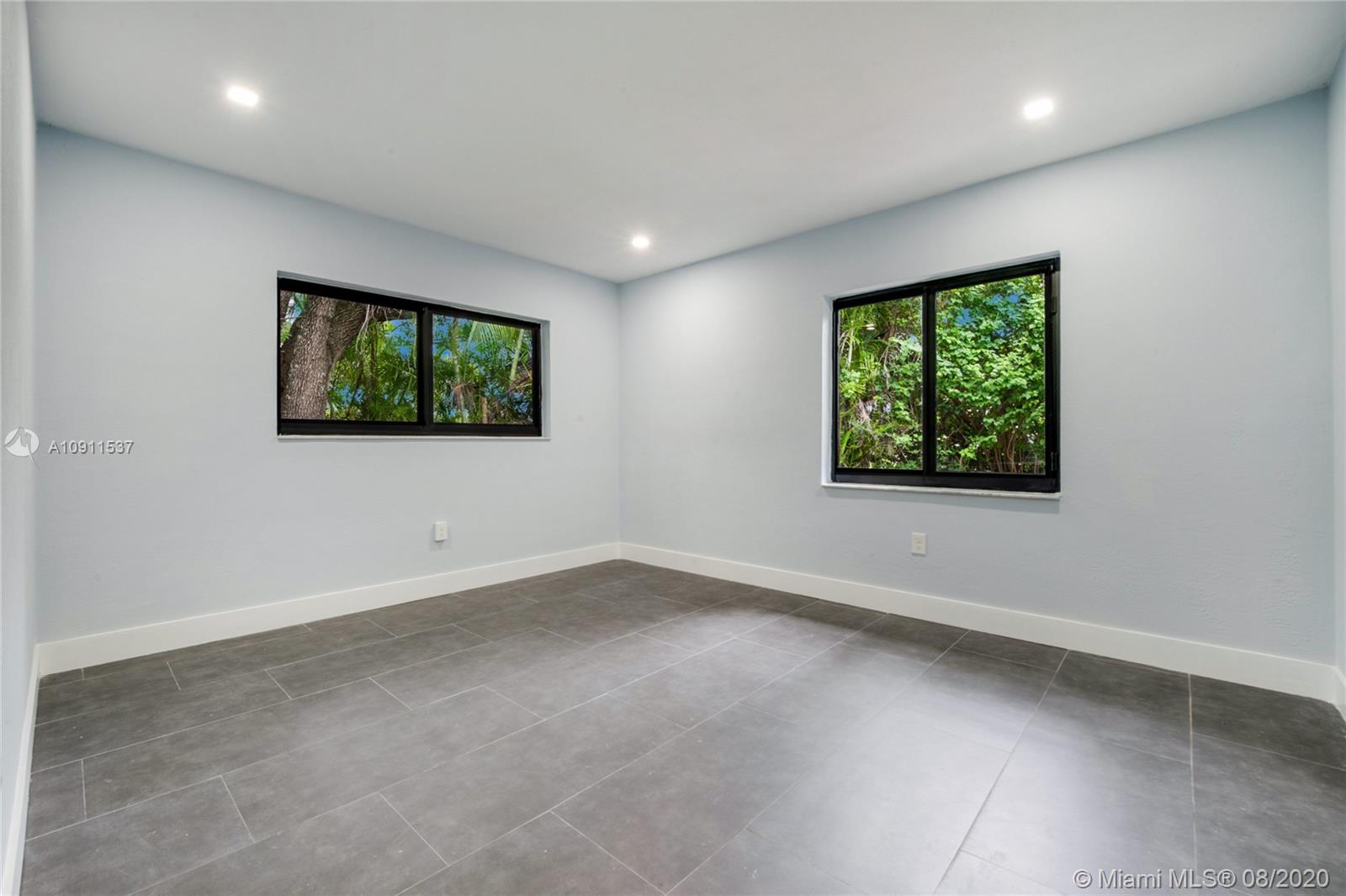 420 Blue Road Coral Gables, FL 33146 - Photo 13 of 17 Gallery Image 13