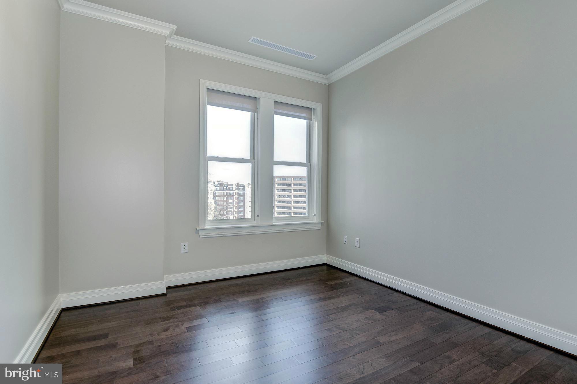 2700 Woodley Road Northwest, Unit PH1 Washington, DC 20008 - Photo 23 of 30 Bedroom