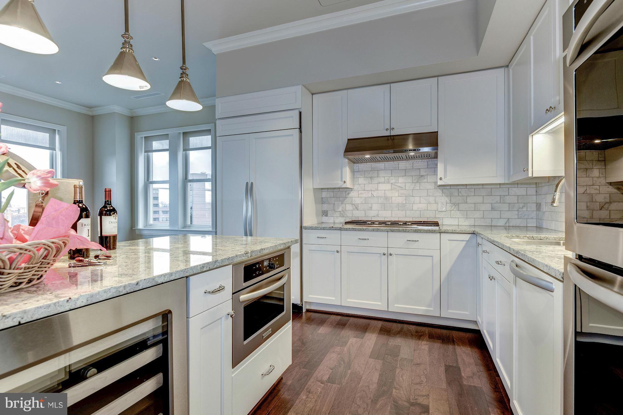 2700 Woodley Road Northwest, Unit PH1 Washington, DC 20008 - Photo 8 of 30 Kitchen